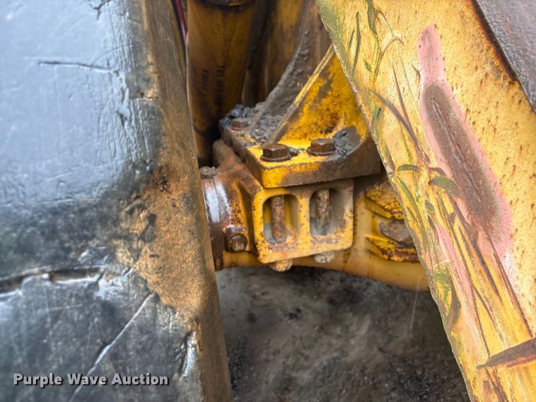 image for item EF1233 2001 Komatsu WA600-3L wheel loader