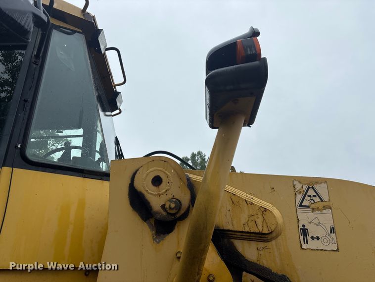 image for item EF1233 2001 Komatsu WA600-3L wheel loader