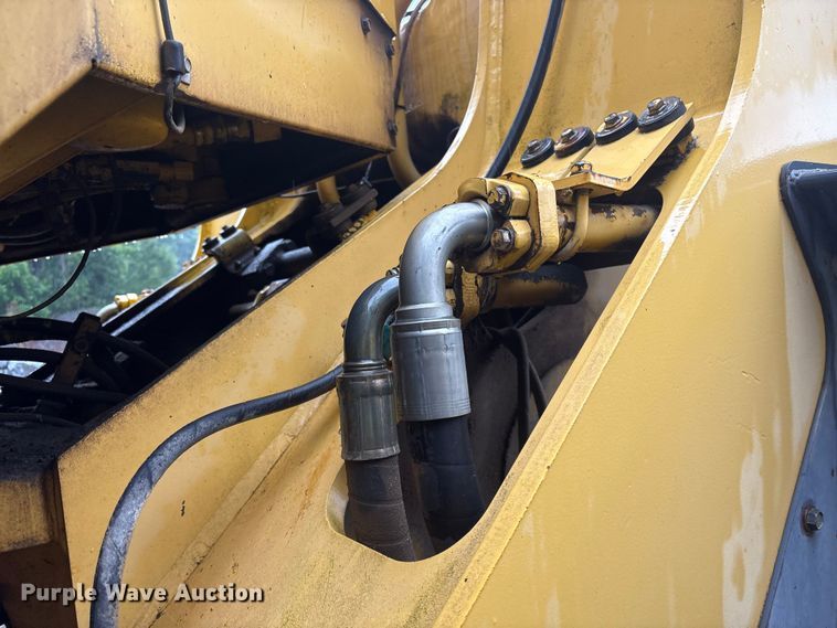 image for item EF1233 2001 Komatsu WA600-3L wheel loader