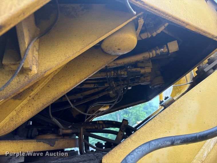 image for item EF1233 2001 Komatsu WA600-3L wheel loader