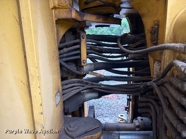 image for item EF1233 2001 Komatsu WA600-3L wheel loader