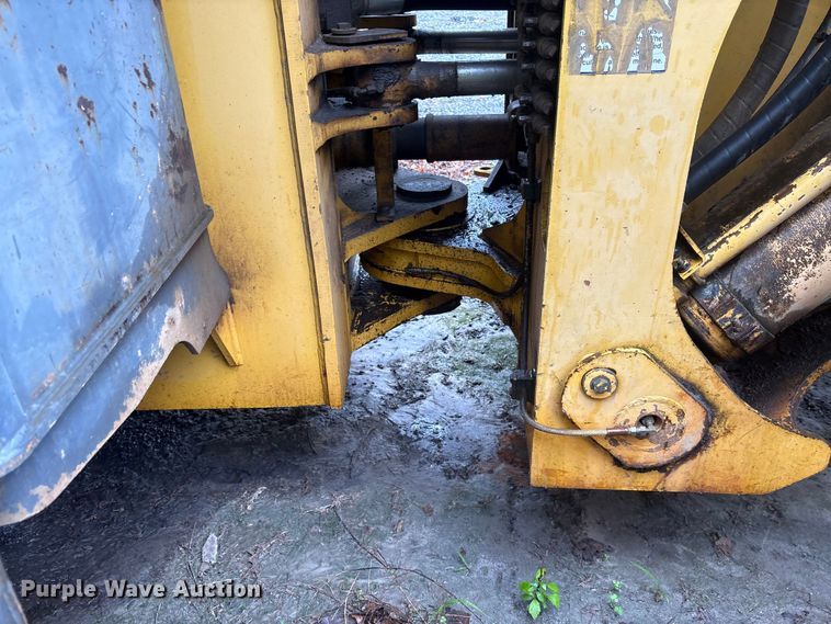 image for item EF1233 2001 Komatsu WA600-3L wheel loader