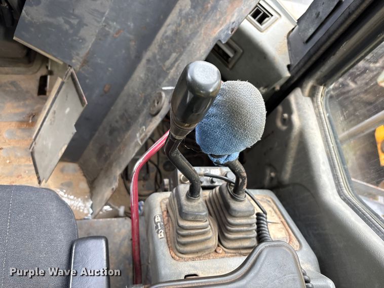 image for item EF1233 2001 Komatsu WA600-3L wheel loader