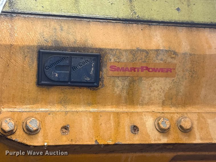 image for item EF1233 2001 Komatsu WA600-3L wheel loader