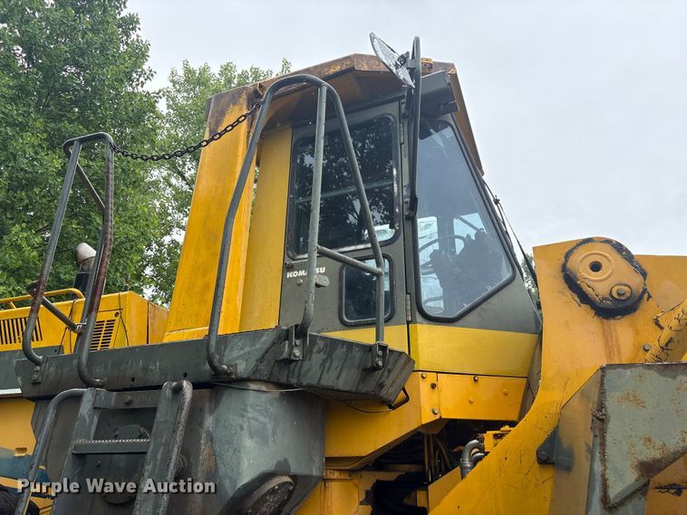 image for item EF1234 1996 Komatsu WA600-1LC wheel loader