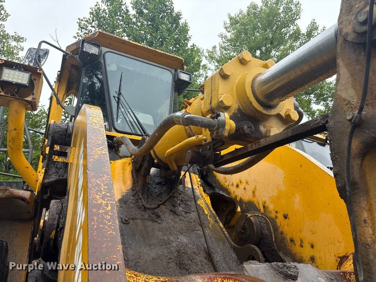 image for item EF1234 1996 Komatsu WA600-1LC wheel loader