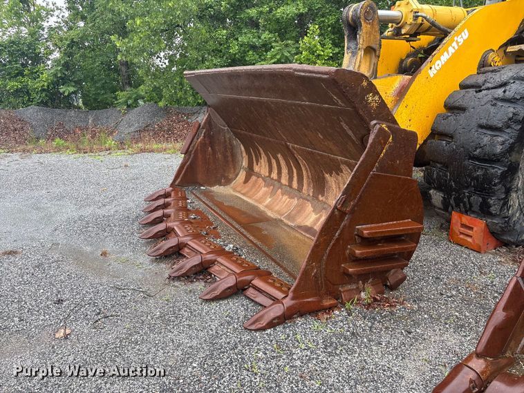 image for item EF1234 1996 Komatsu WA600-1LC wheel loader