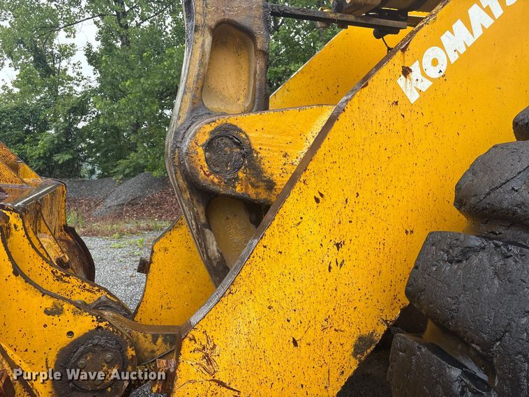 image for item EF1234 1996 Komatsu WA600-1LC wheel loader