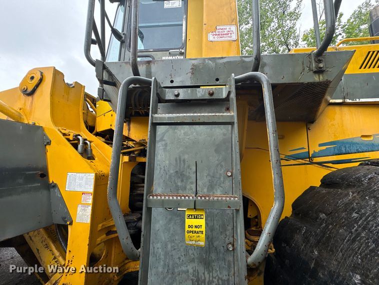 image for item EF1234 1996 Komatsu WA600-1LC wheel loader