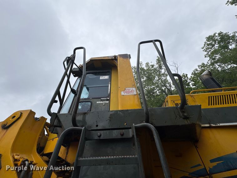 image for item EF1234 1996 Komatsu WA600-1LC wheel loader