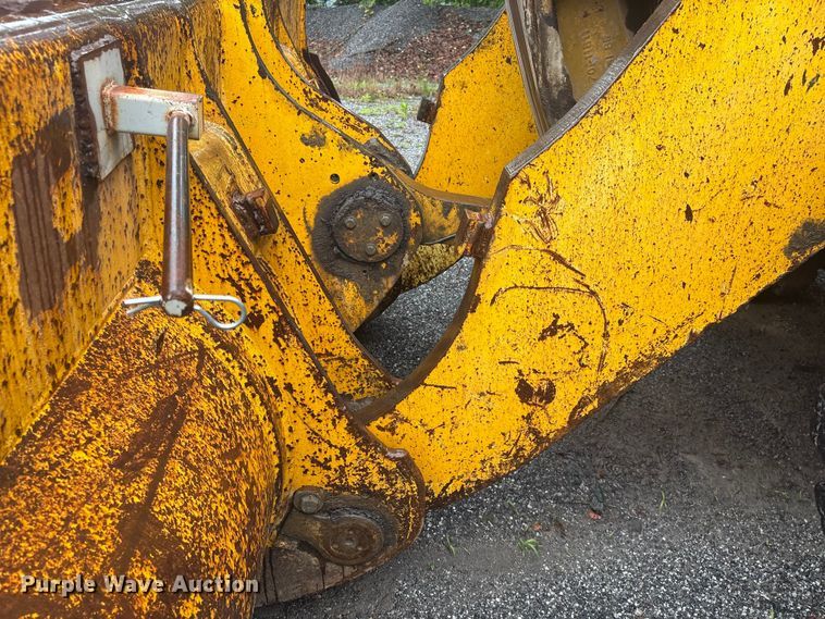 image for item EF1234 1996 Komatsu WA600-1LC wheel loader