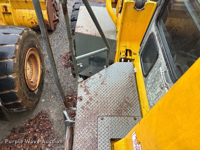 image for item EF1234 1996 Komatsu WA600-1LC wheel loader