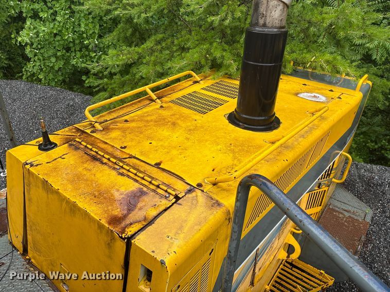 image for item EF1234 1996 Komatsu WA600-1LC wheel loader