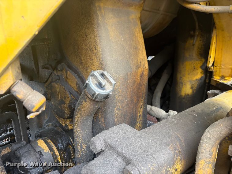 image for item EF1234 1996 Komatsu WA600-1LC wheel loader