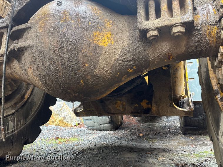 image for item EF1234 1996 Komatsu WA600-1LC wheel loader