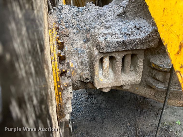 image for item EF1234 1996 Komatsu WA600-1LC wheel loader