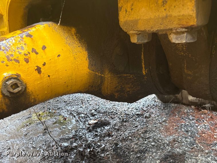 image for item EF1234 1996 Komatsu WA600-1LC wheel loader