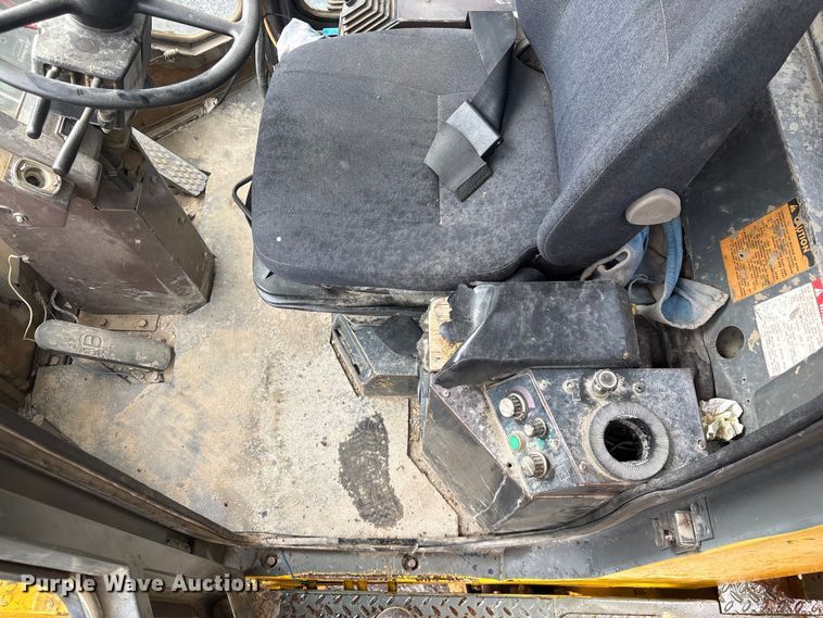 image for item EF1234 1996 Komatsu WA600-1LC wheel loader