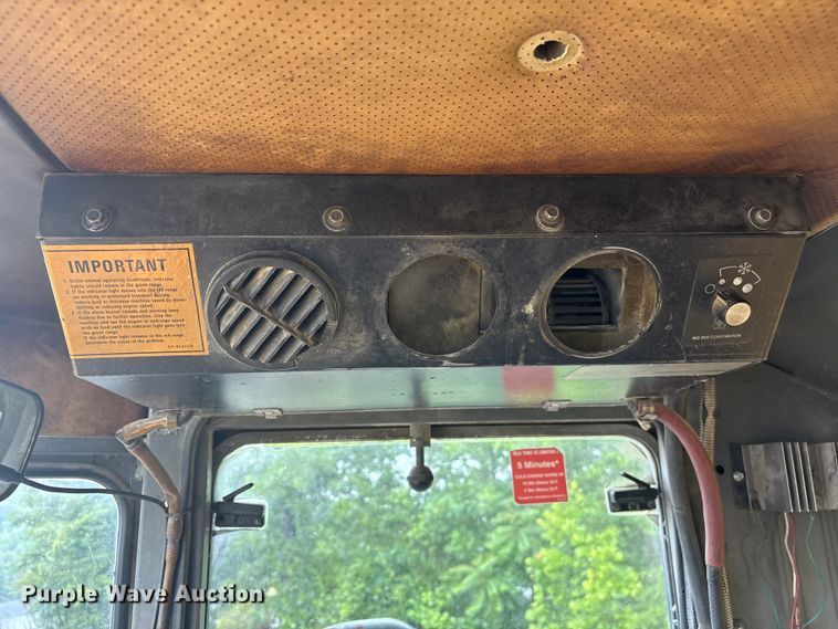 image for item EF1234 1996 Komatsu WA600-1LC wheel loader