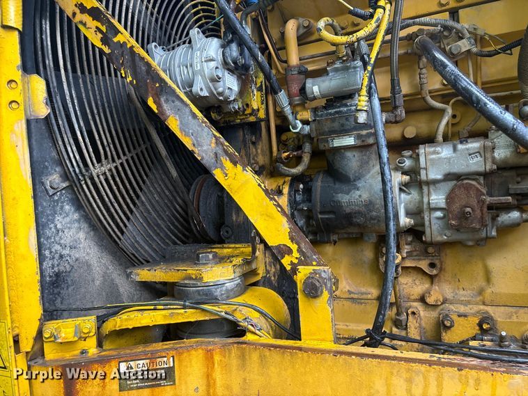 image for item EF1234 1996 Komatsu WA600-1LC wheel loader