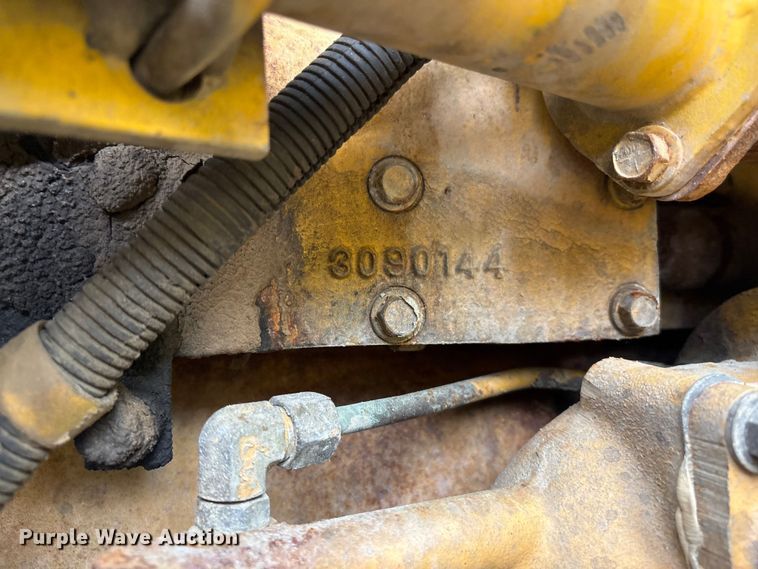 image for item EF1234 1996 Komatsu WA600-1LC wheel loader