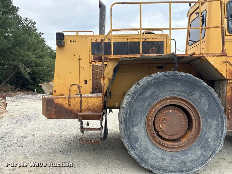 image for item EF1237 2000 Caterpillar 834B wheeled dozer
