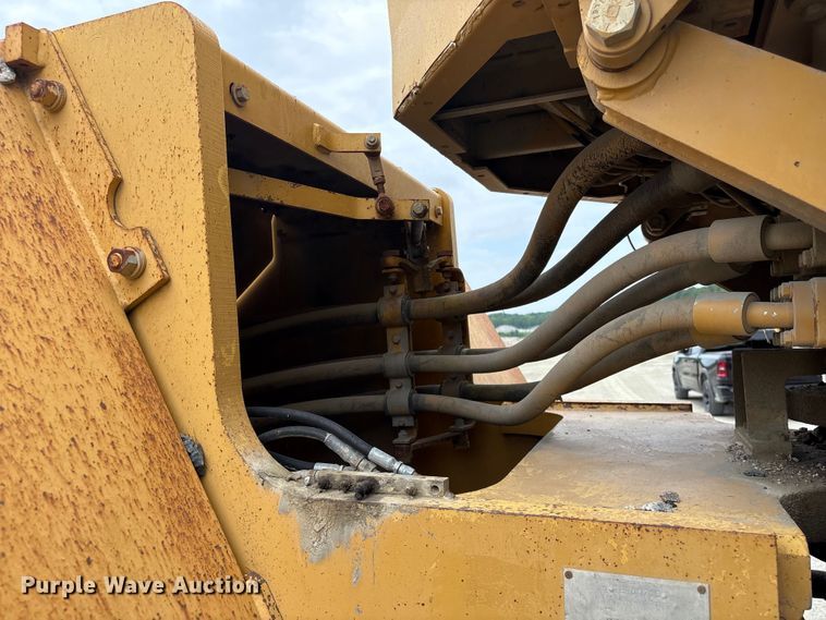 image for item EF1237 2000 Caterpillar 834B wheeled dozer