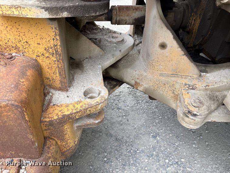 image for item EF1237 2000 Caterpillar 834B wheeled dozer