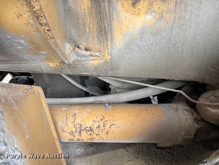 image for item EF1237 2000 Caterpillar 834B wheeled dozer