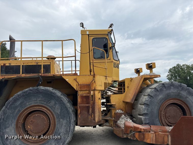 image for item EF1237 2000 Caterpillar 834B wheeled dozer