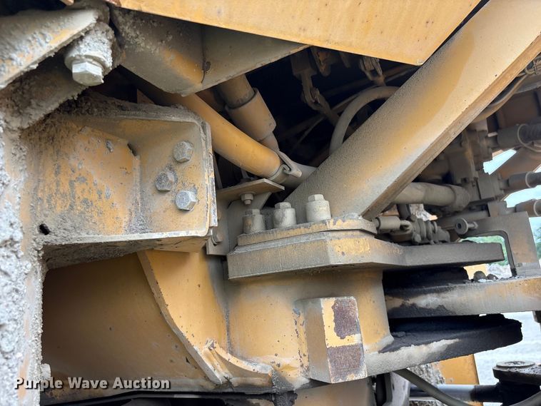 image for item EF1237 2000 Caterpillar 834B wheeled dozer