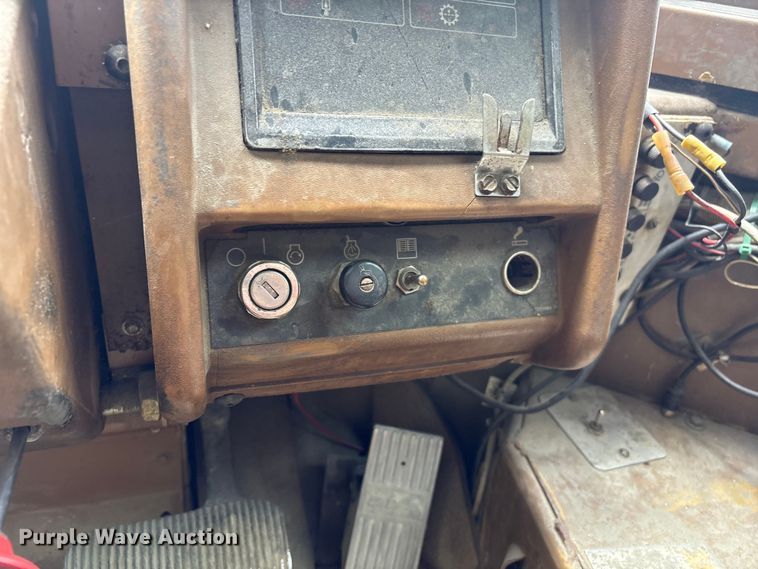 image for item EF1237 2000 Caterpillar 834B wheeled dozer