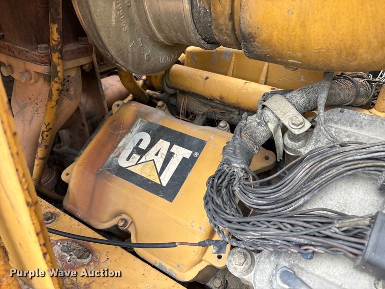 image for item EF1237 2000 Caterpillar 834B wheeled dozer