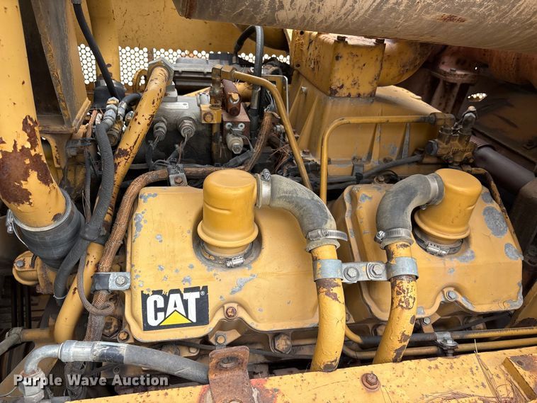 image for item EF1237 2000 Caterpillar 834B wheeled dozer