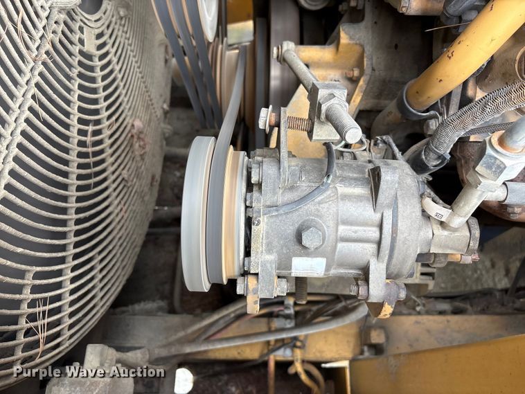 image for item EF1237 2000 Caterpillar 834B wheeled dozer
