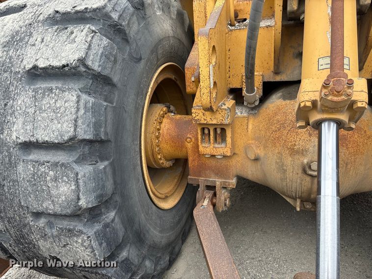 image for item EF1237 2000 Caterpillar 834B wheeled dozer