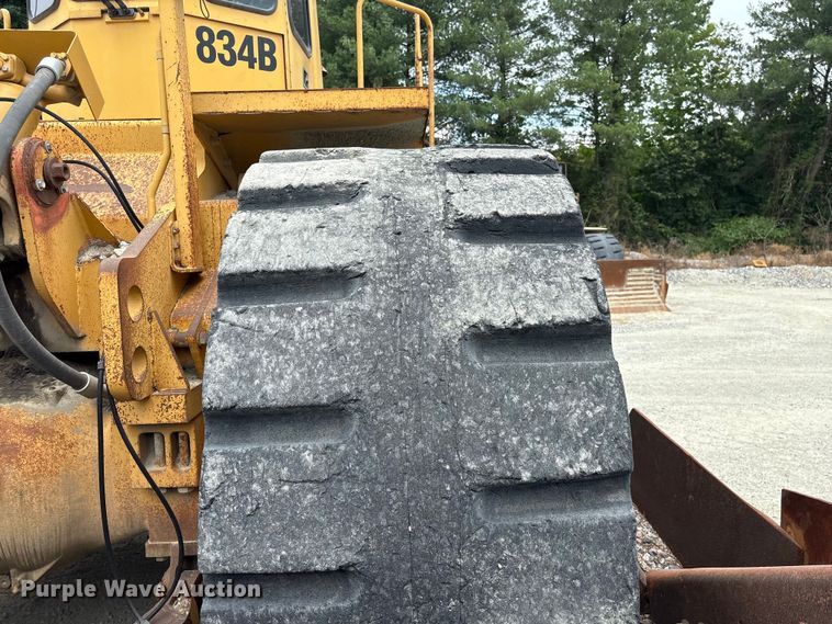 image for item EF1237 2000 Caterpillar 834B wheeled dozer