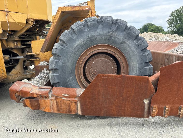 image for item EF1237 2000 Caterpillar 834B wheeled dozer