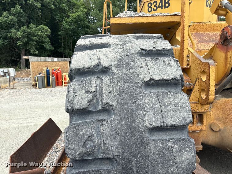image for item EF1237 2000 Caterpillar 834B wheeled dozer