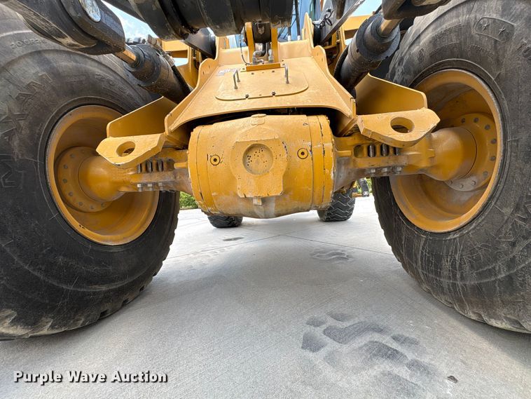 image for item EF1239 2023 John Deere 624P wheel loader