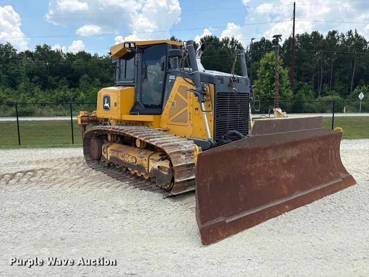 image for item EF1240 2022 John Deere 850L dozer