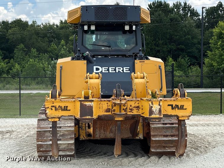 image for item EF1240 2022 John Deere 850L dozer
