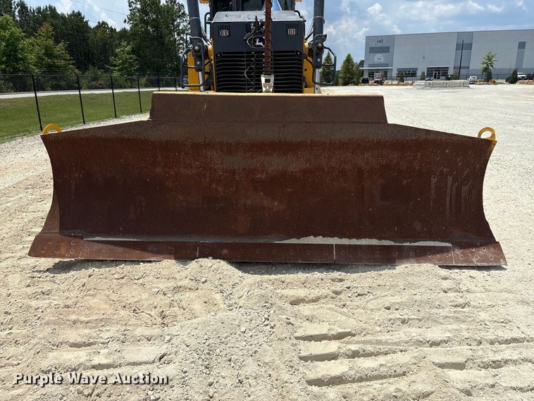 image for item EF1240 2022 John Deere 850L dozer