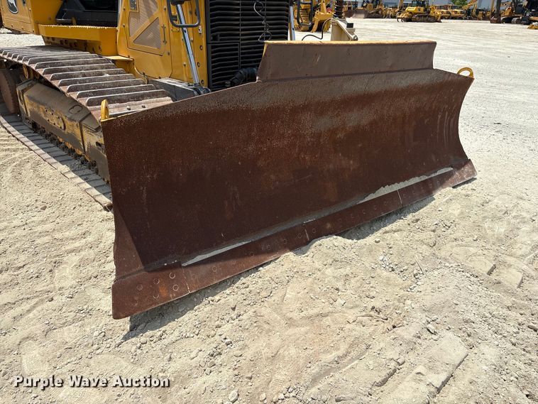 image for item EF1240 2022 John Deere 850L dozer