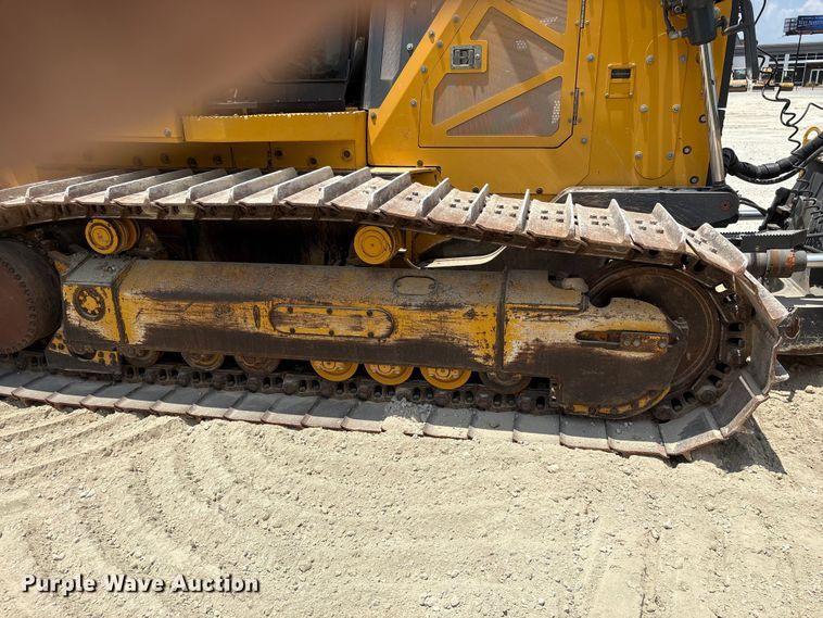 image for item EF1240 2022 John Deere 850L dozer