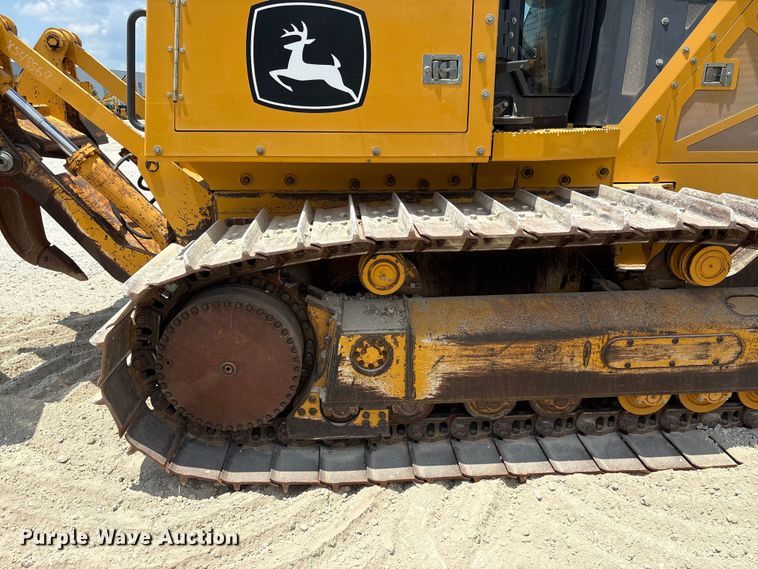 image for item EF1240 2022 John Deere 850L dozer