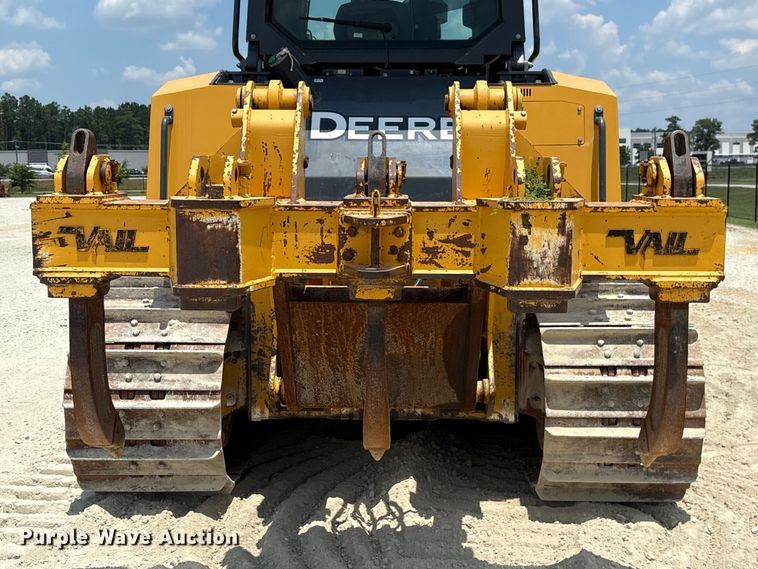 image for item EF1240 2022 John Deere 850L dozer
