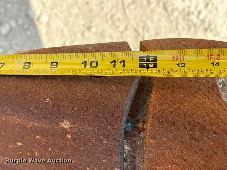 image for item EF1240 2022 John Deere 850L dozer