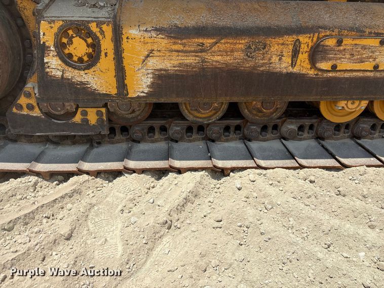image for item EF1240 2022 John Deere 850L dozer