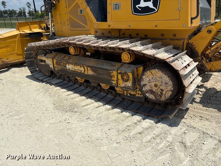 image for item EF1240 2022 John Deere 850L dozer